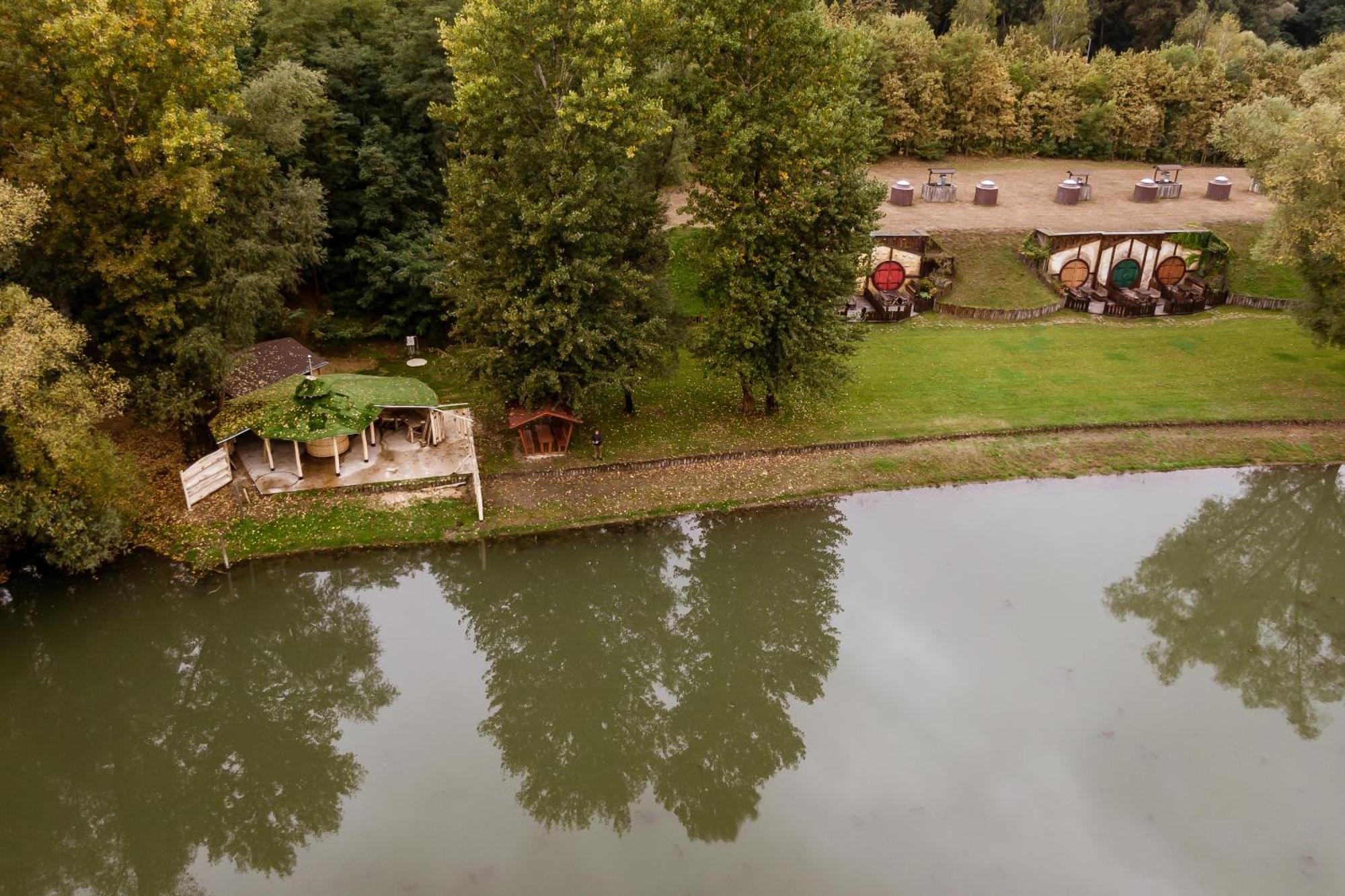 Bucka-Lak Aparthotel Szabolcsveresmart Kültér fotó